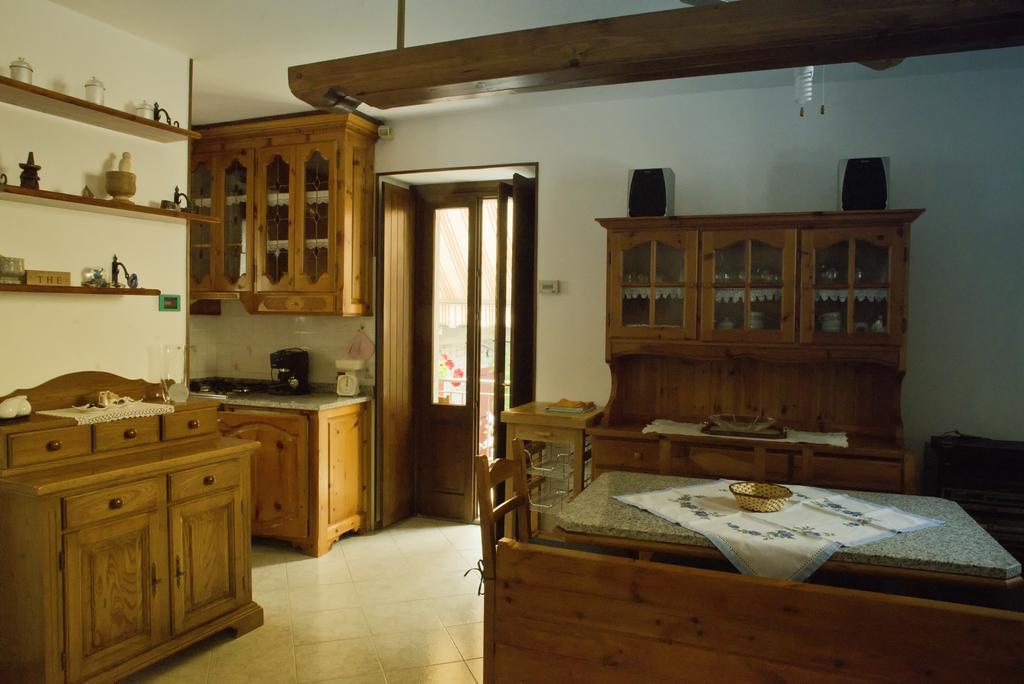 Rustico Giorgia Apartment เมอร์กอซโซ ห้อง รูปภาพ